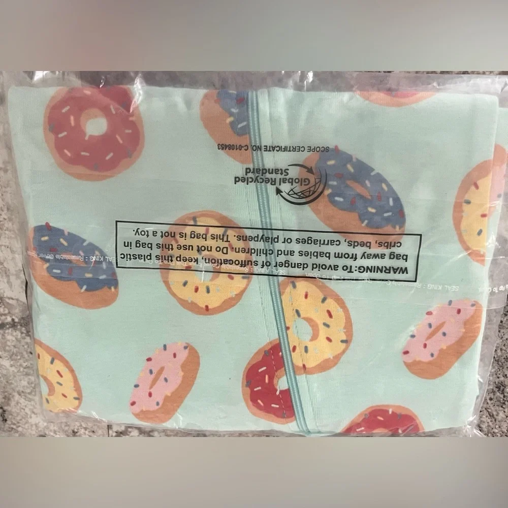 Monica & Andy Gender Neutral 100% Organic Cotton Sleeper With Doughnut Design - Picture 8 of 8